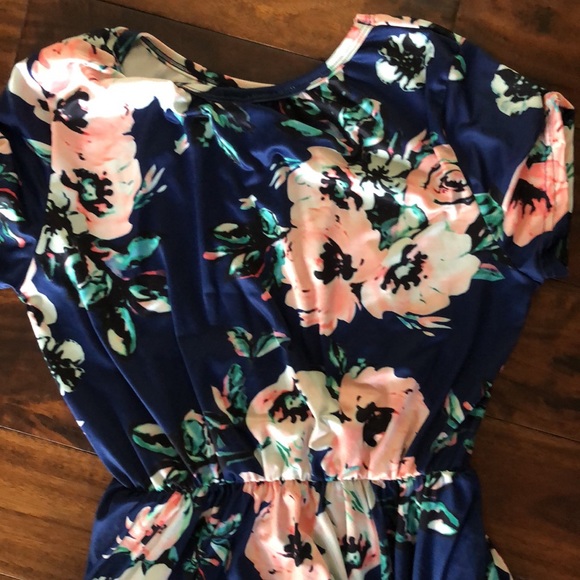 Women’s floral maxi dress with pockets - Picture 8 of 9
